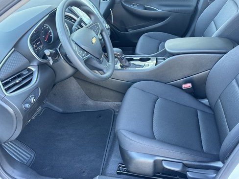New 2025 Chevrolet Malibu LS image 6