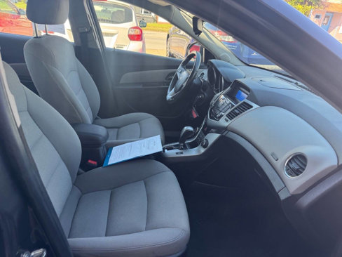 Used 2014 Chevrolet Cruze LT image 21