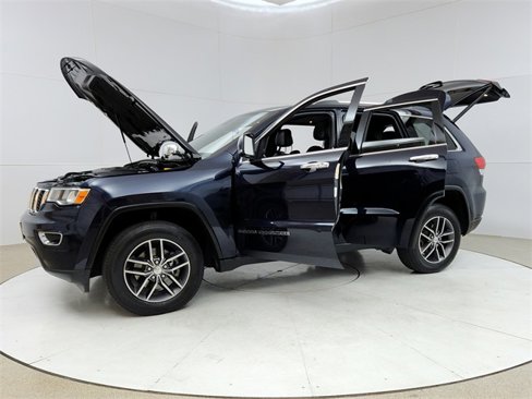 Used 2017 Jeep Grand Cherokee Limited image 10