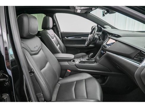 Used 2022 Cadillac XT5 Premium Luxury image 16