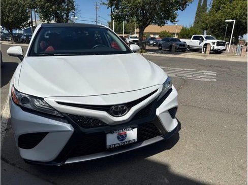 Used 2020 Toyota Camry XSE image 2