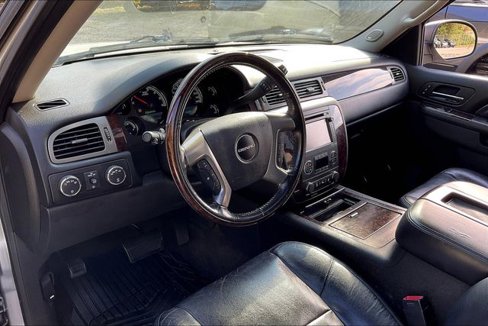 Used 2012 GMC Yukon Denali image 12