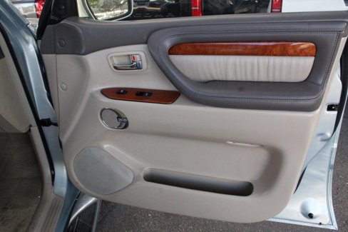 Used 2003 Lexus LX 470 4WD image 45