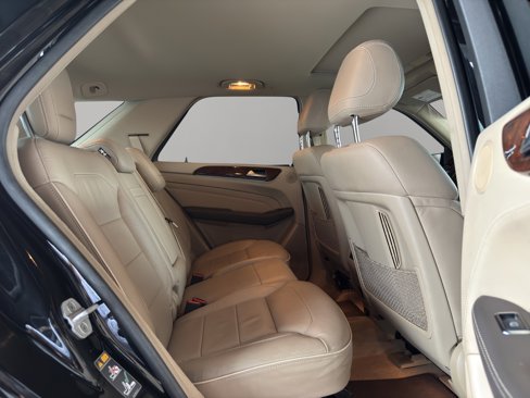 Used 2014 Mercedes-Benz ML 550 4MATIC image 19