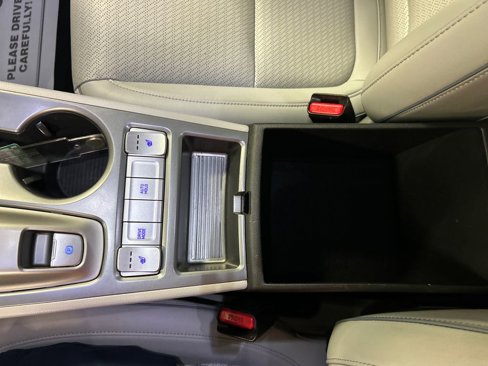 Used 2019 Hyundai Kona Limited image 19