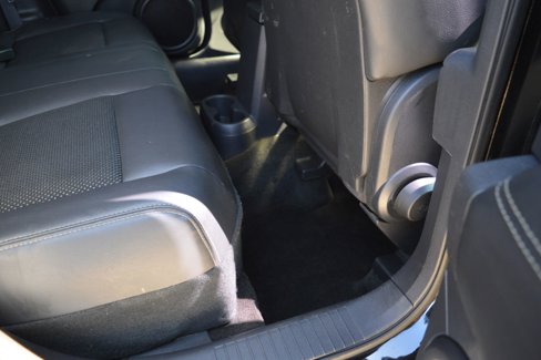 Used 2014 Jeep Compass Latitude image 25