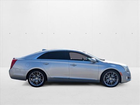 Used 2017 Cadillac XTS Luxury image 4
