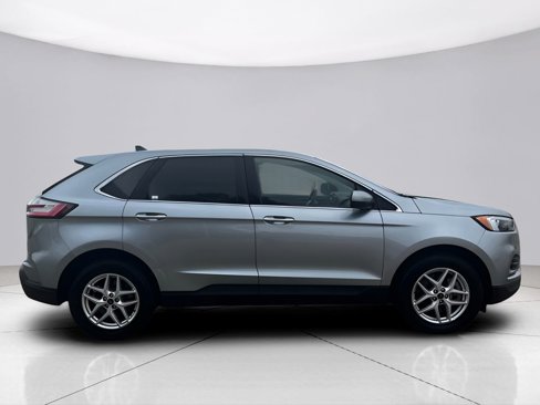 Used 2024 Ford Edge SEL image 5