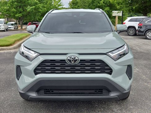 Used 2022 Toyota RAV4 XLE image 2