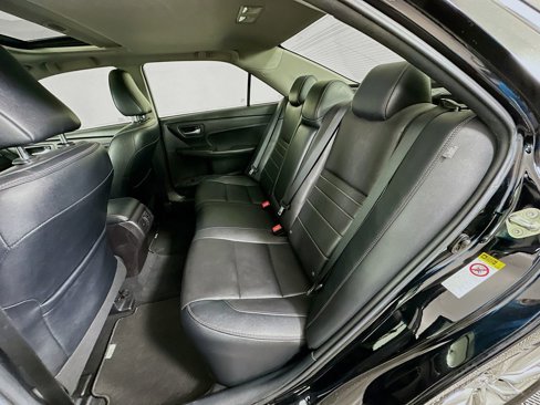 Used 2017 Toyota Camry XLE image 24