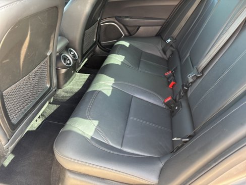 Used 2018 Alfa Romeo Giulia image 19