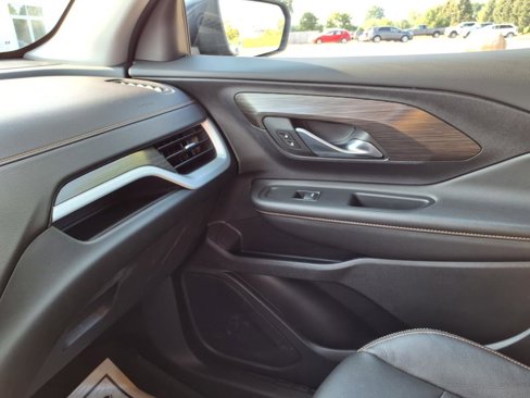 Used 2020 GMC Terrain SLT w/ LPO, Floor Liner Package image 21