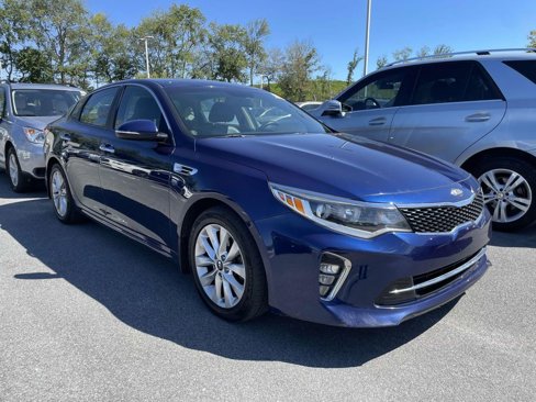 Used 2018 Kia Optima S image 1
