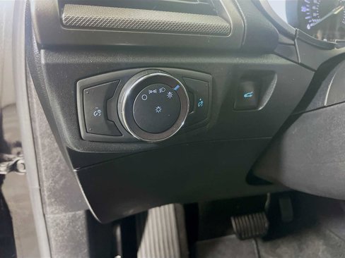 Used 2019 Ford Fusion SE image 8