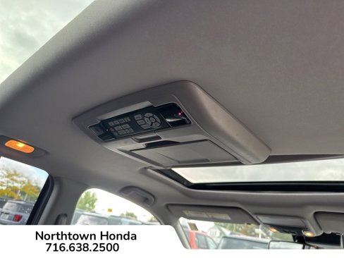 Used 2017 Honda Pilot Elite image 19