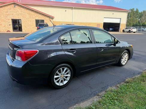 Used 2014 Subaru Impreza 2.0i Premium w/ All-Weather Package w/CVT image 3