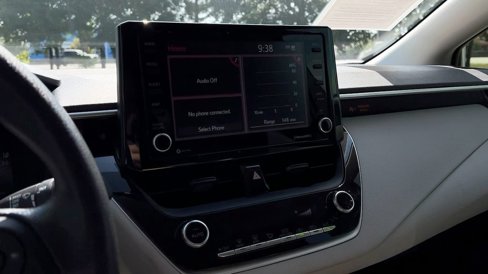 Used 2022 Toyota Corolla LE image 29