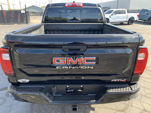 Used 2023 GMC Canyon AT4 w/ AT4 Premium Package image 8