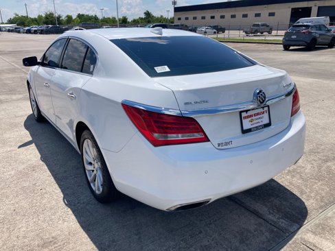 Used 2016 Buick LaCrosse Leather image 3