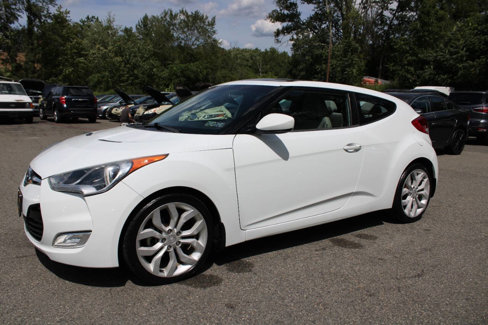 Used 2013 Hyundai Veloster w/ Style Pkg image 14