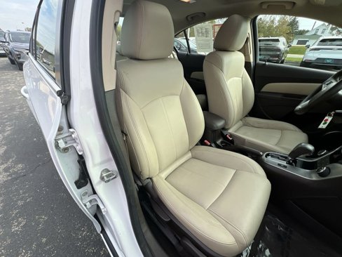 Certified 2011 Chevrolet Cruze LTZ image 25