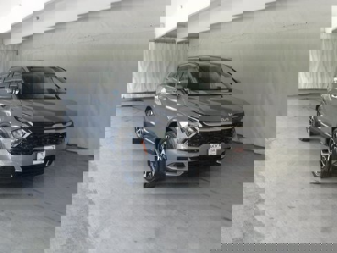 Used 2023 Kia Sportage EX image 1