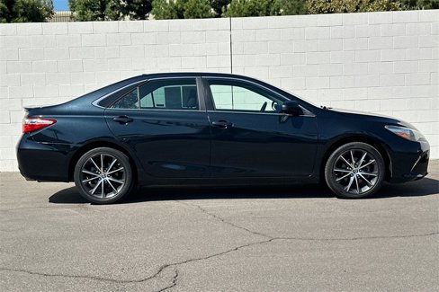Used 2015 Toyota Camry XSE image 3