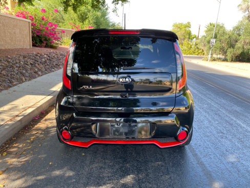 Used 2015 Kia Soul + image 5