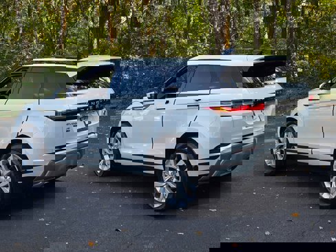Used 2020 Land Rover Range Rover Evoque SE image 4