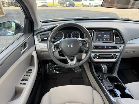 Used 2018 Hyundai Sonata SE image 14