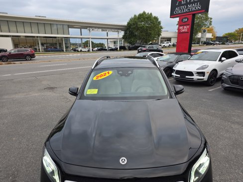 Used 2021 Mercedes-Benz GLB 250 4MATIC w/ Premium Package image 18