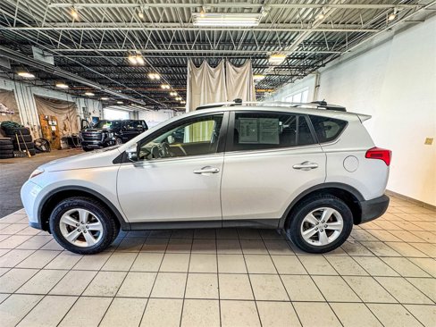 Used 2013 Toyota RAV4 XLE image 11