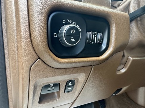 Used 2022 RAM 1500 Laramie image 24
