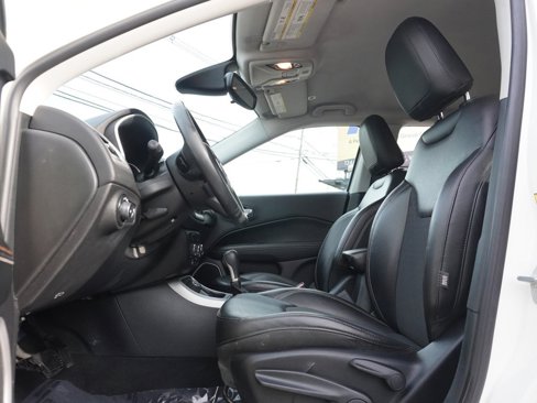Used 2018 Jeep Compass Latitude w/ Cold Weather Group image 26