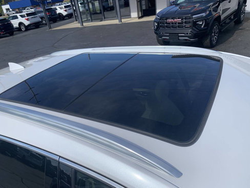 Used 2022 Cadillac XT5 Premium Luxury image 11