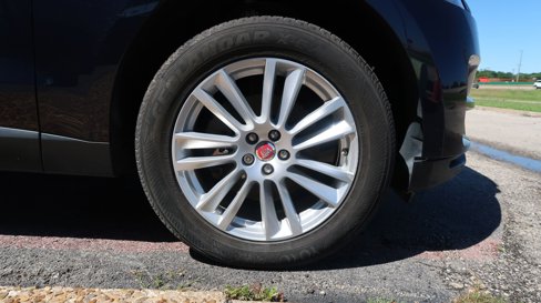 Used 2019 Jaguar F-PACE Prestige image 26