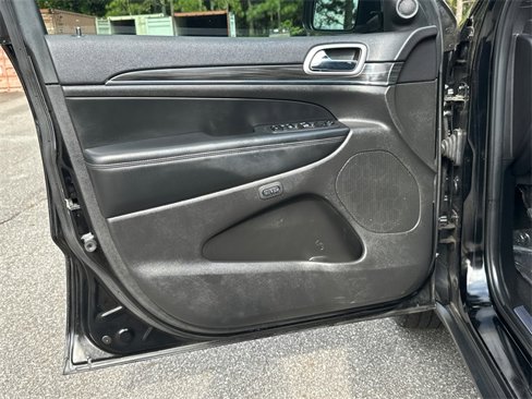 Used 2019 Jeep Grand Cherokee Limited image 10