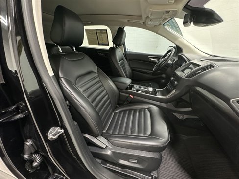 Used 2020 Ford Edge SEL w/ Convenience Package image 27