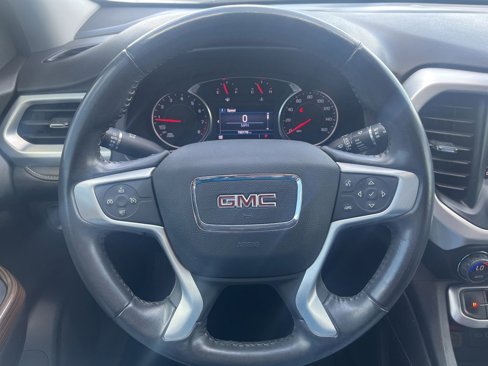 Used 2020 GMC Acadia SLE image 14
