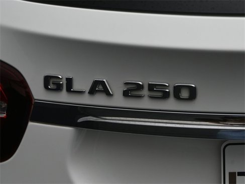 Certified 2019 Mercedes-Benz GLA 250 image 27