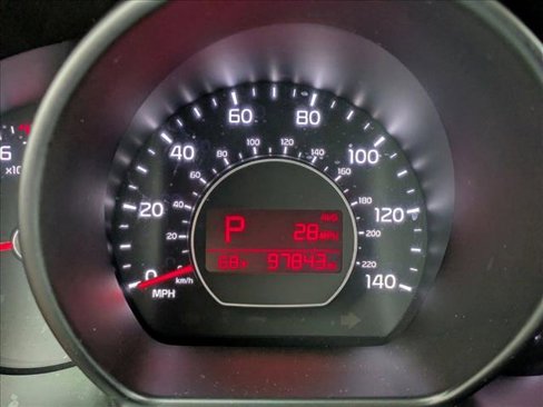 Used 2017 Kia Soul + image 10