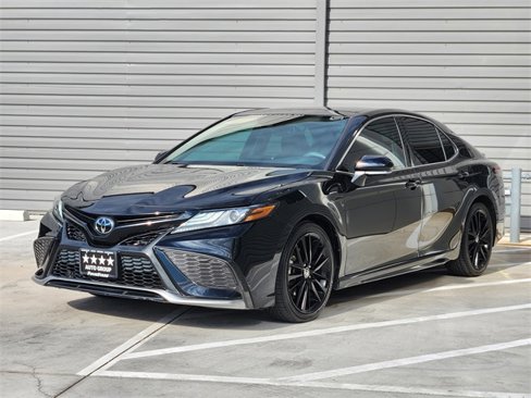 Used 2021 Toyota Camry XSE w/ Carpet Mat Package (TMS) image 4