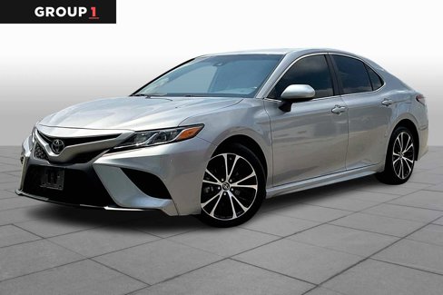 Used 2019 Toyota Camry SE image 1