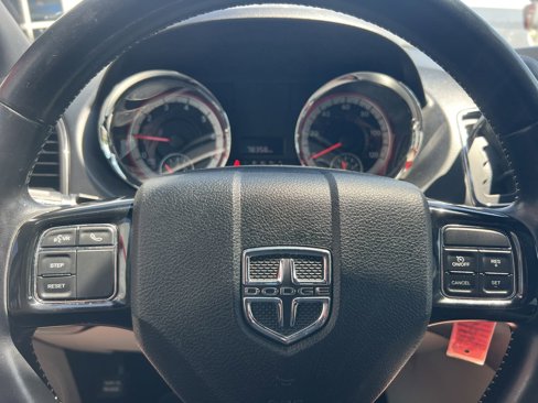 Used 2020 Dodge Grand Caravan SXT image 25