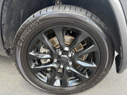 Used 2021 Jeep Grand Cherokee Laredo X image 19