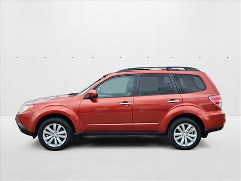 Used 2011 Subaru Forester 2.5X Limited image 9