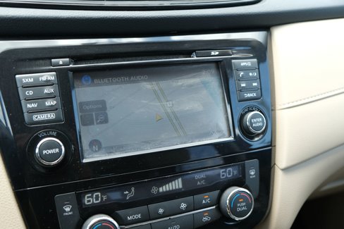 Used 2017 Nissan Rogue SV image 33
