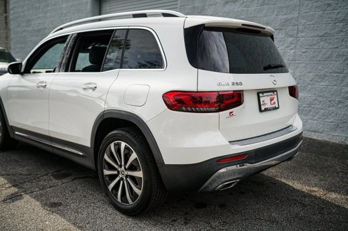 Used 2021 Mercedes-Benz GLB 250 w/ Premium Package image 12
