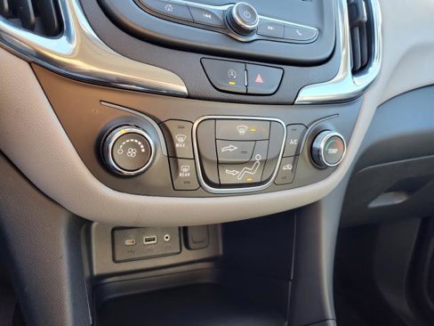 Used 2023 Chevrolet Equinox LT image 21