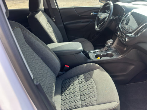 Used 2024 Chevrolet Equinox LT image 12